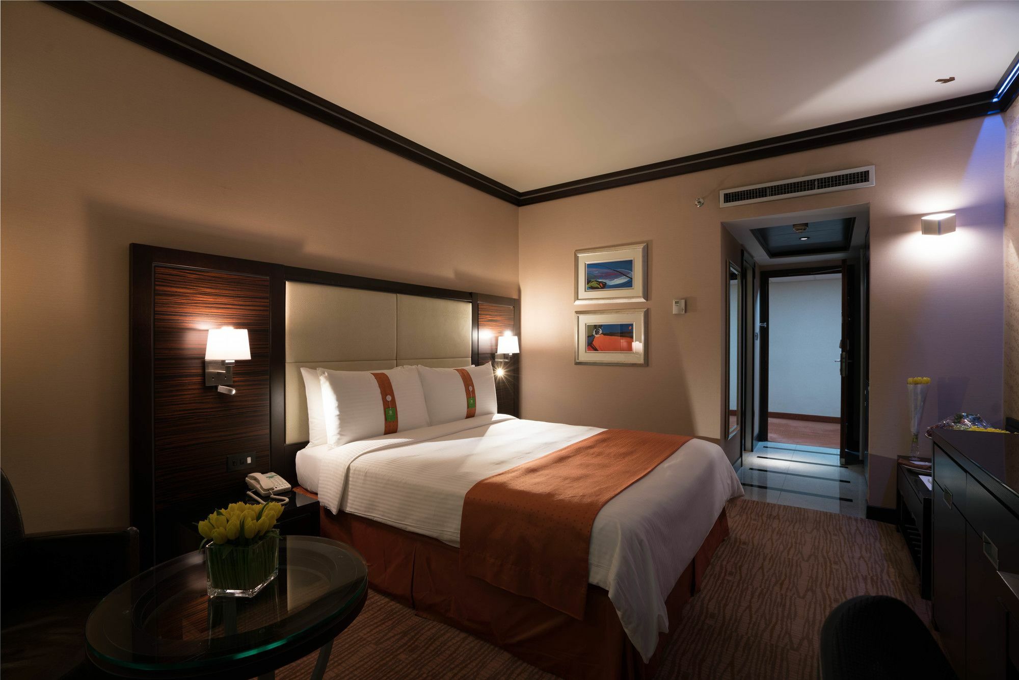Holiday Inn Kuwait Al Thuraya City By Ihg Kuwait City Eksteriør billede
